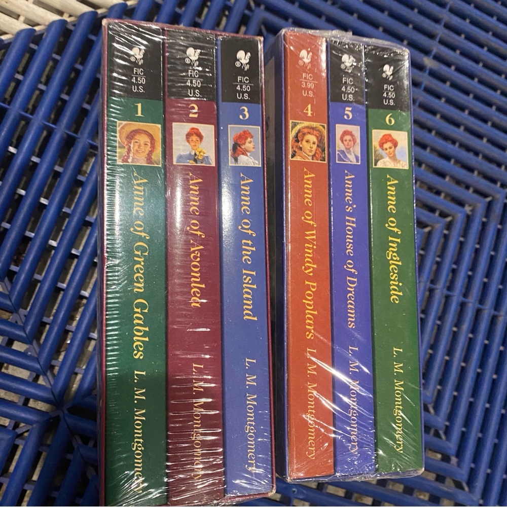 Set, Anne of Green Gables Books (6)